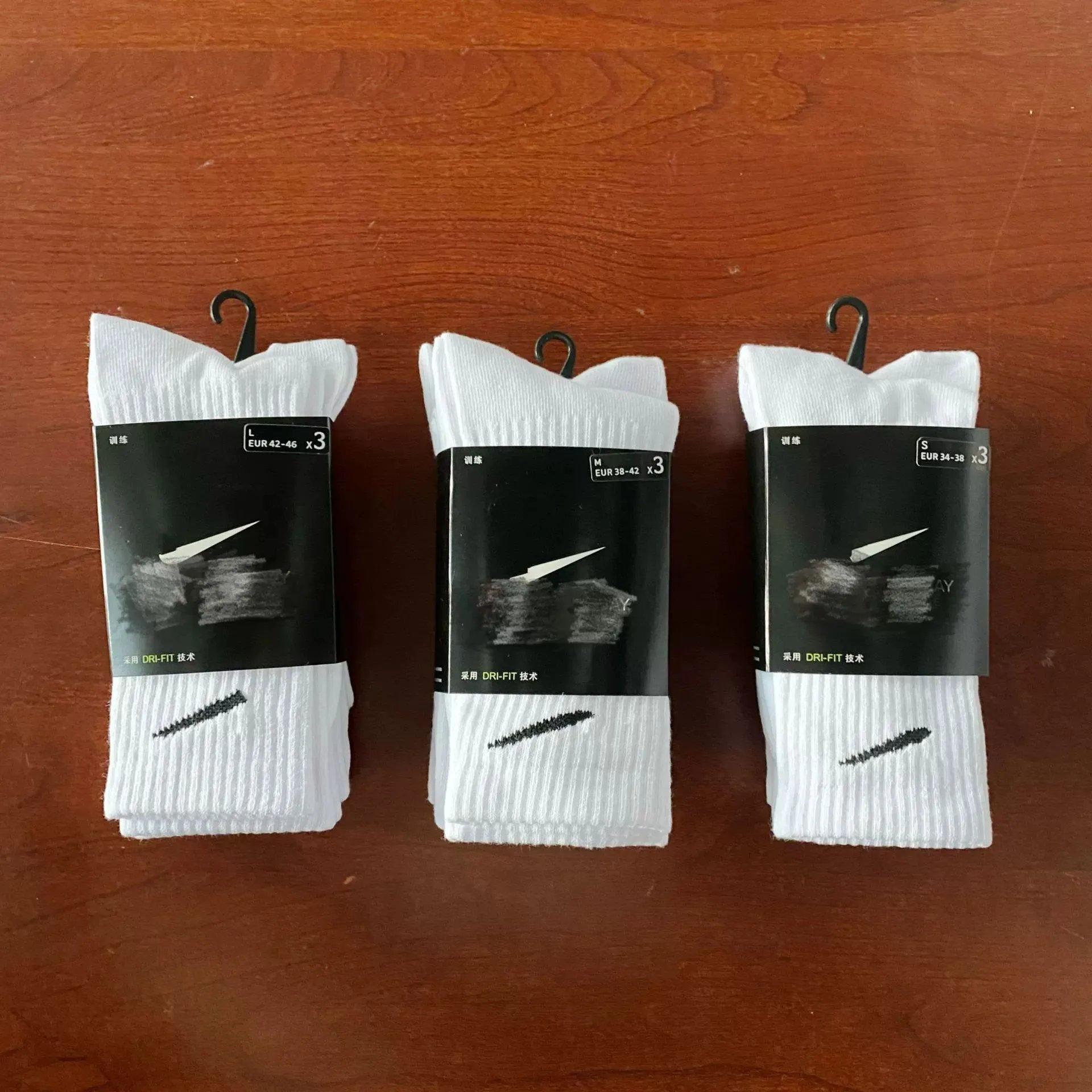 N Pure Color Crew Socks photo 4