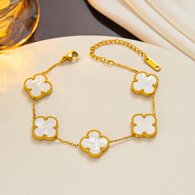 Van Cleef & Arpels Necklace: seller detail photo 12