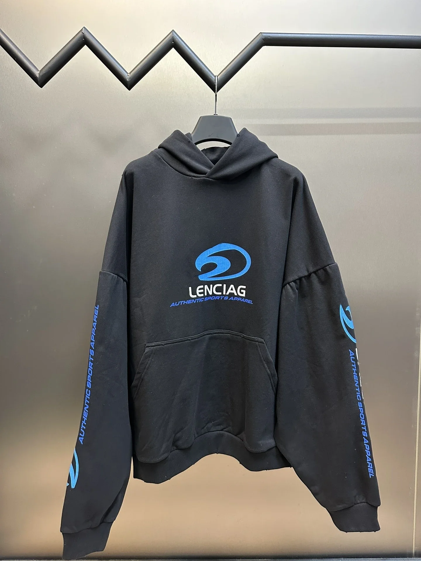 Balenciaga, Hoodie