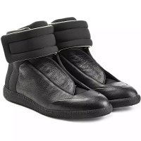 Black stitching