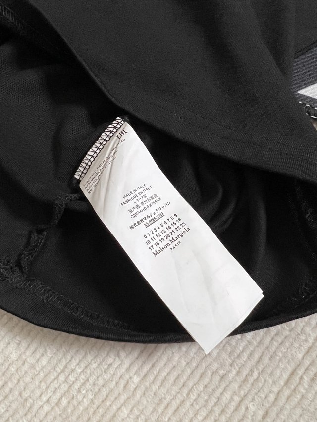 Maison Margiela Rare T-shirt Tee: seller detail photo 14