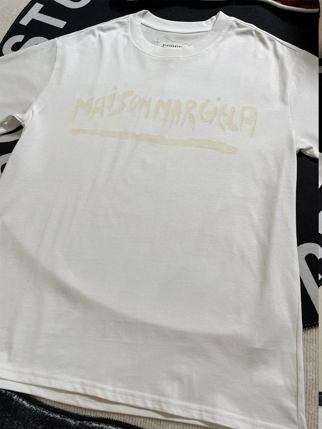 Maison Margiela Rare T-shirt Tee: seller detail photo 4
