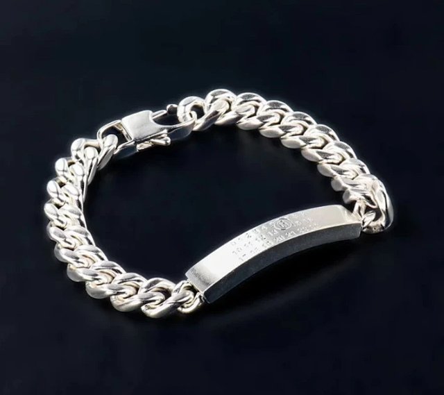 Maison Margiela Necklace: seller detail photo 4