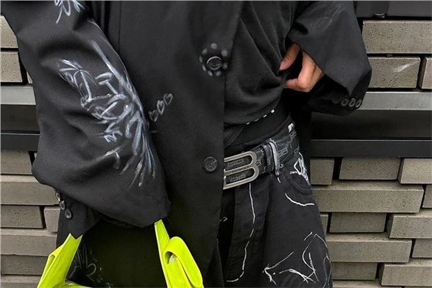 Black Painted Detail Blazer with Matching Pants