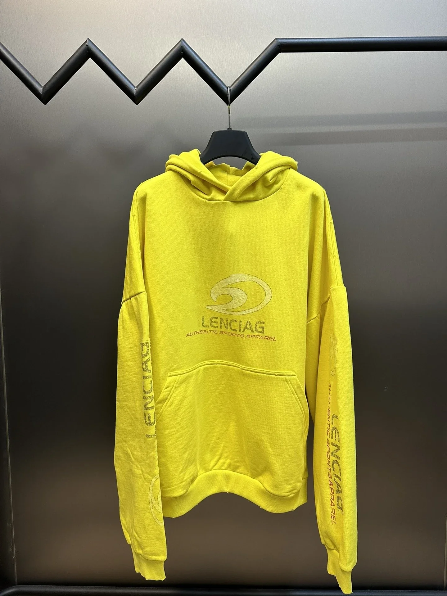 Balenciaga, Hoodie