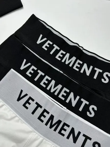 Vetements Cropped Studded Denim Jacket Black Outerwear - 3