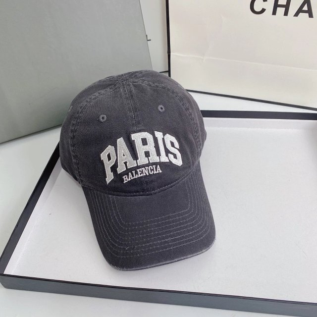 Balenciaga Cap: seller detail photo 1