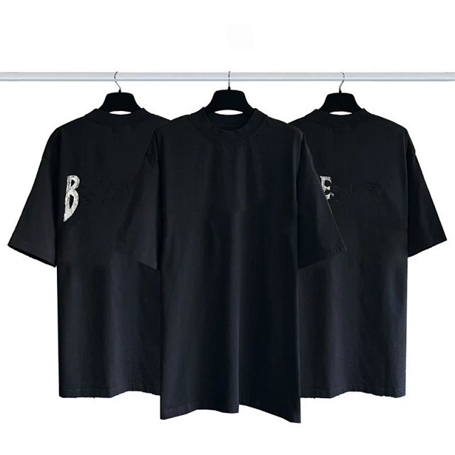 Balenciaga T-shirt Tee: seller detail photo 1