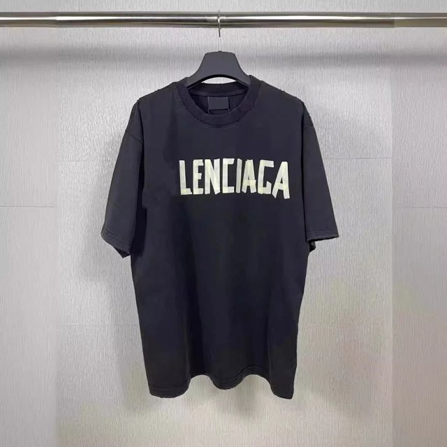 Balenciaga T-shirt Tee: seller detail photo 12