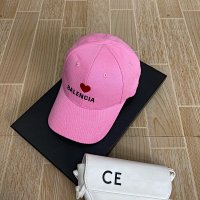 Love embroidery pink