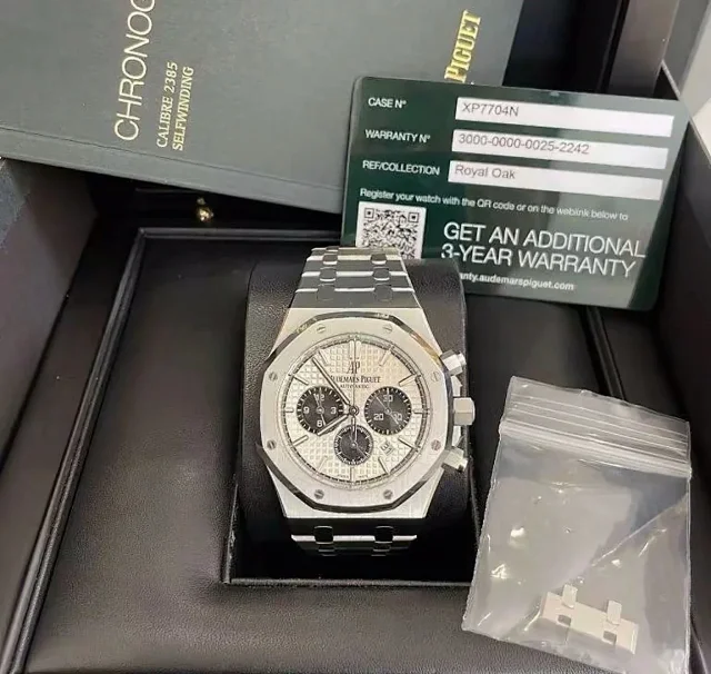 Hublot Multiple watch models shown product detail image 2