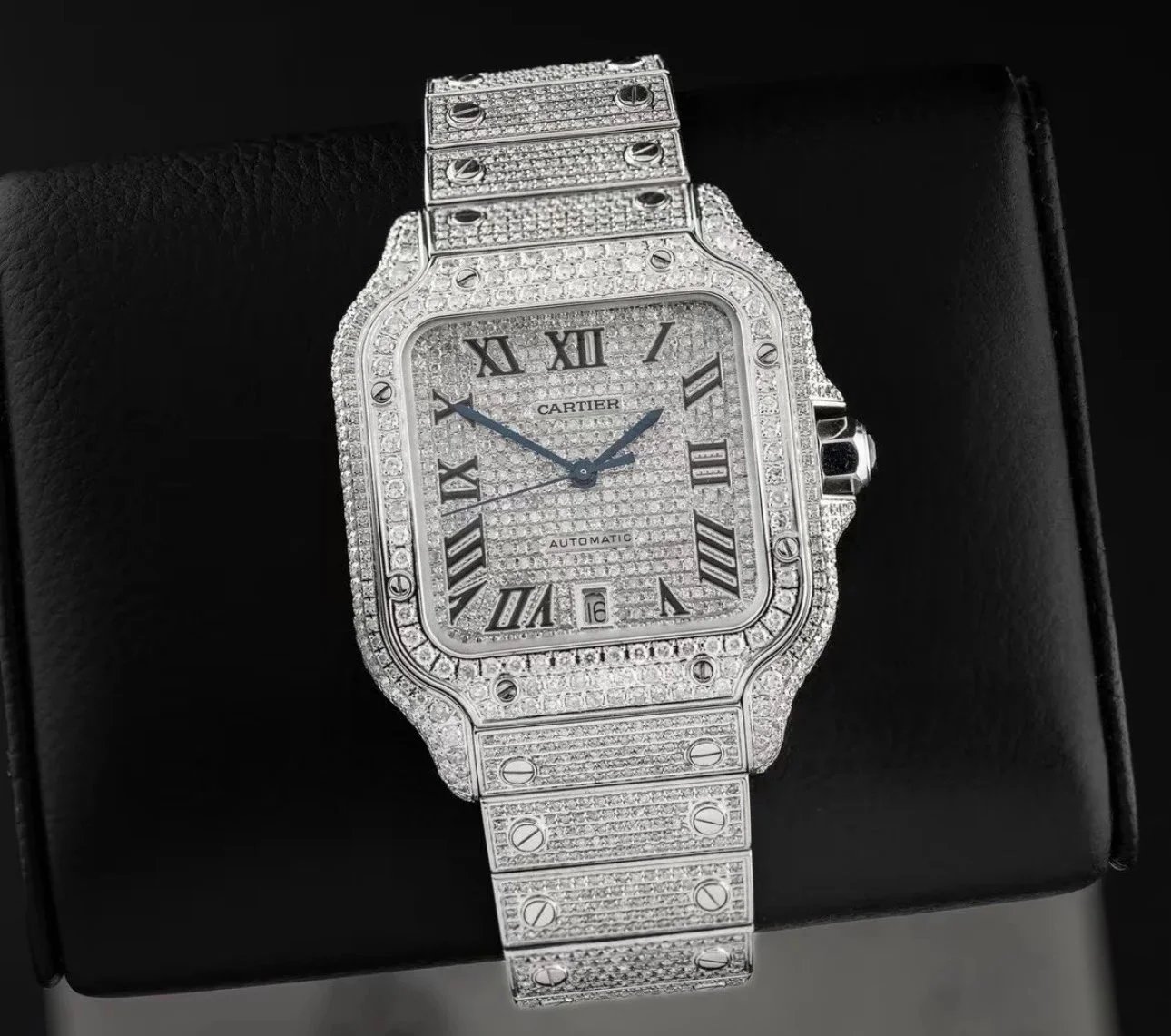 Hublot Multiple watch models shown — 32