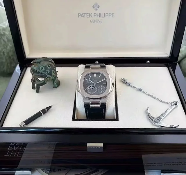 Hublot Multiple watch models shown product detail image 8