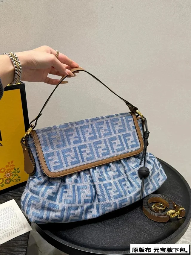 Fendi Sunshine and Peekaboo bags product detail image 9