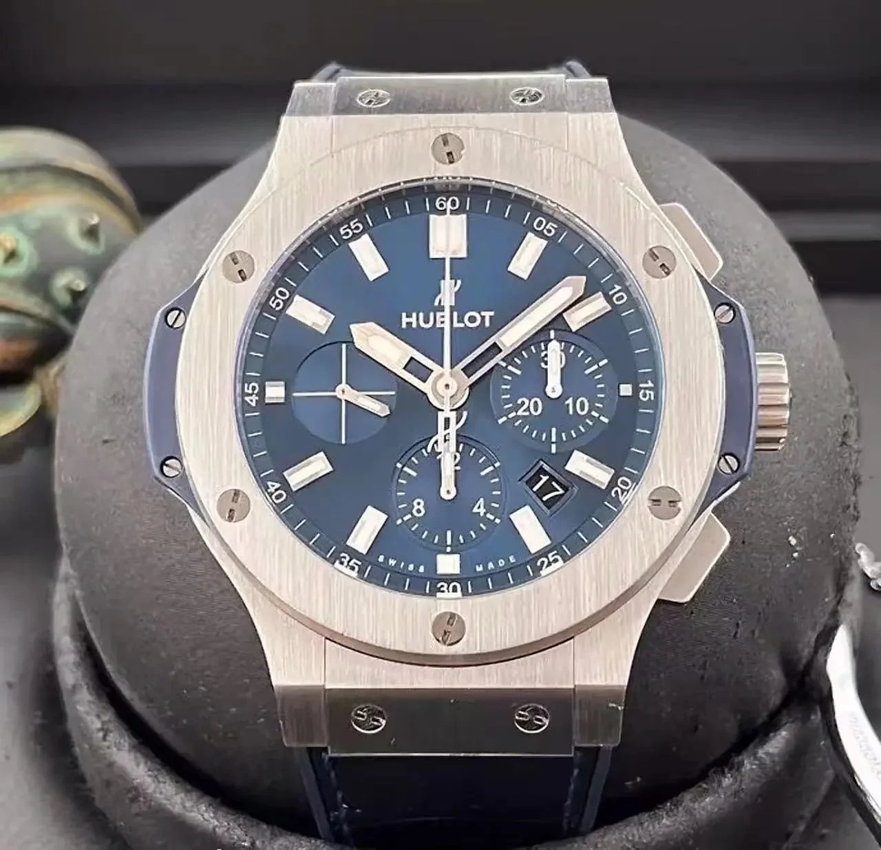 Hublot Multiple watch models shown — 4