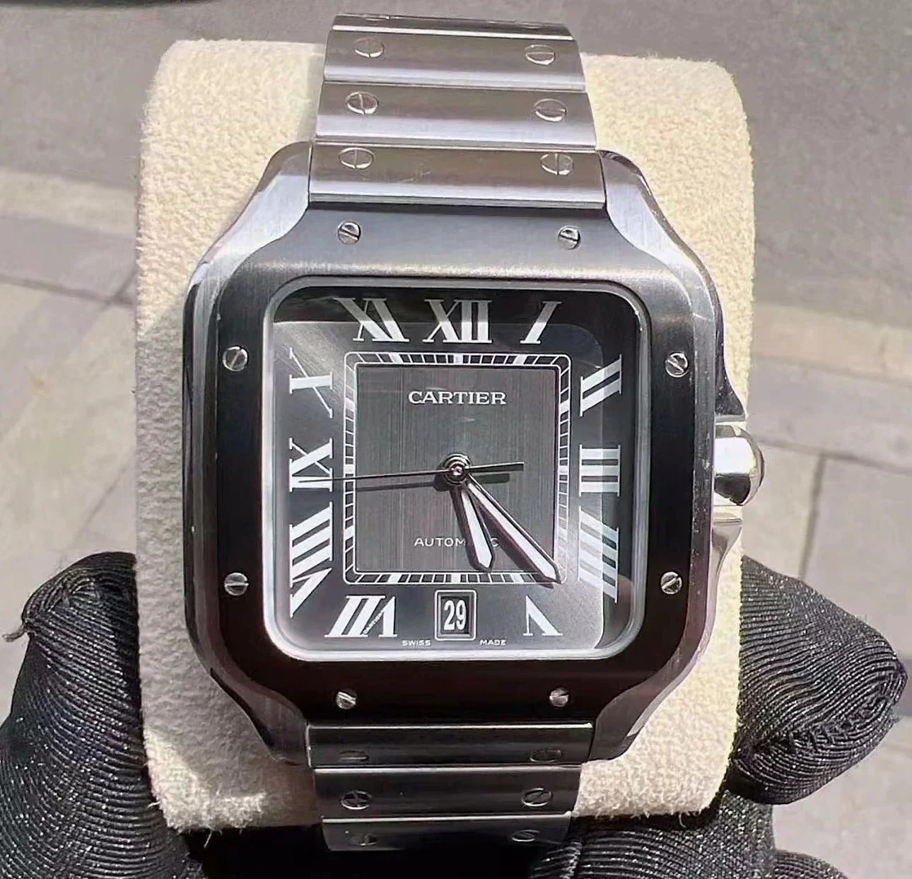 Hublot Multiple watch models shown — 35