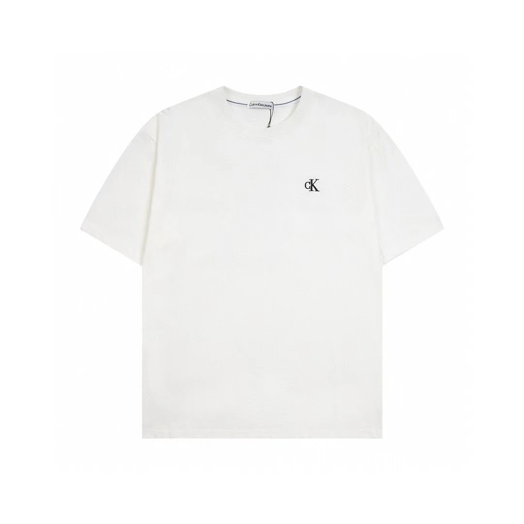 B009【浮雕白色】