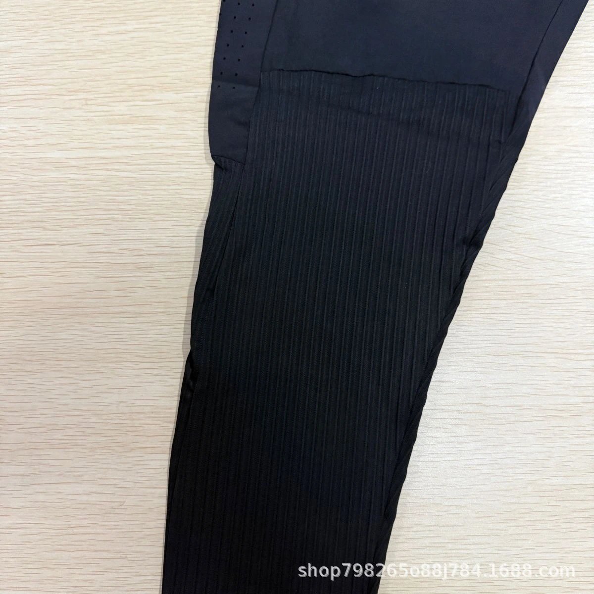 Nike Classic Hoodie Gray Sweatshirt - 11