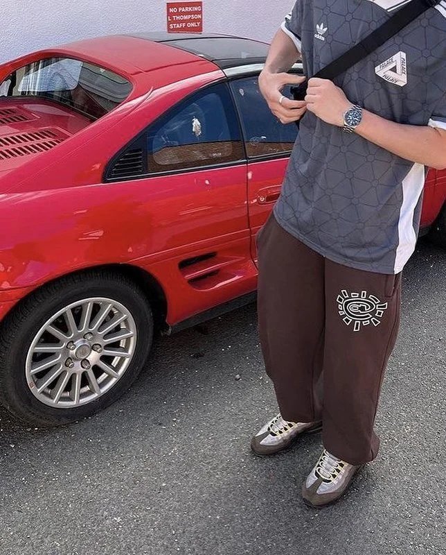 Design Sun Logo Sweatpants Green - 9