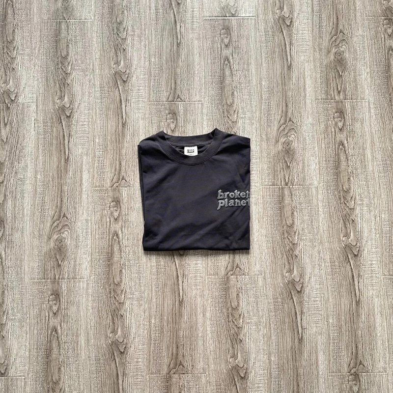 💥¥49（Shadow Gray - Basics T-shirt）