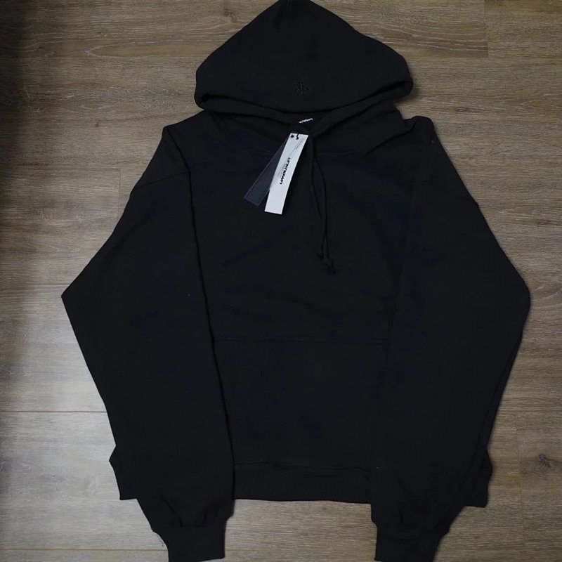 200¥ BLACK UNIFORM HOODIE