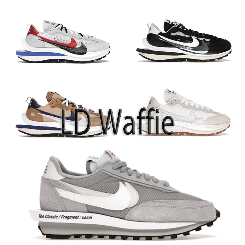 Nike LD Waffle Sneakers in Gre