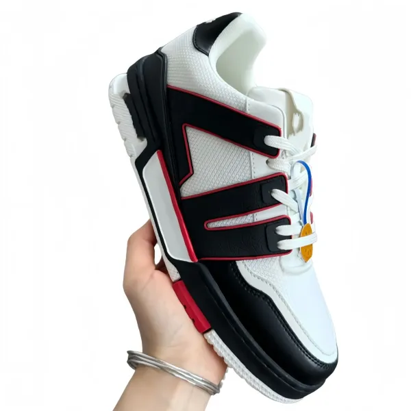 Design Chunky Sneaker White Black Red Sporty Sneakers - 1