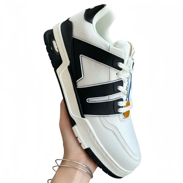 Design Chunky Platform Sneakers White Black - 1