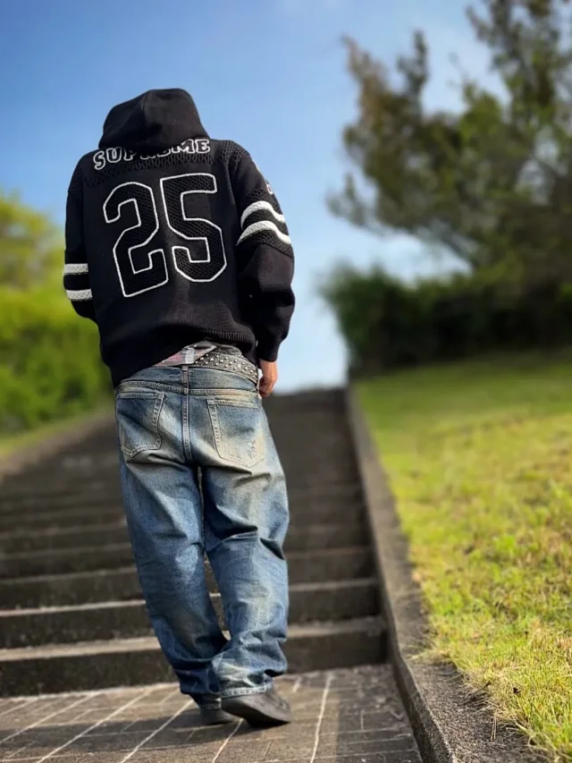 Supreme Hoodies & Sweatshirts Zip-up hooded sweatshirt with rhinestone arc logo product detail image 15
