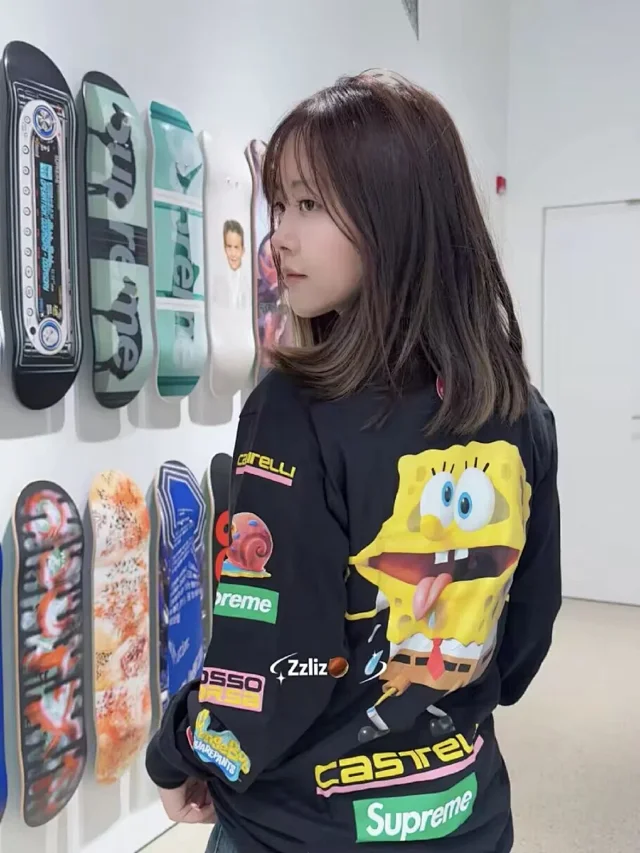 Supreme T-Shirts Long-Sleeve Graphic T-Shirt product detail image 9