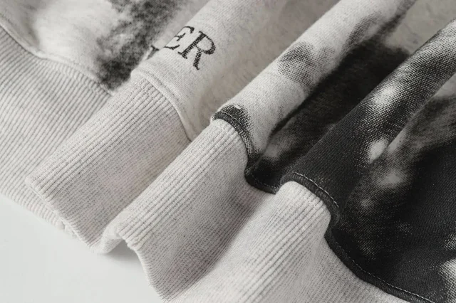 VALEY Hoodies & Sweatshirts Graphic zip-up product detail image 4