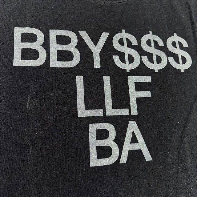 T-Shirt photo 7