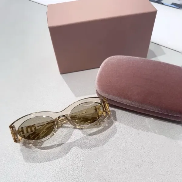 Design Transparent Amber Acetate Oversized Sunglasses - 4