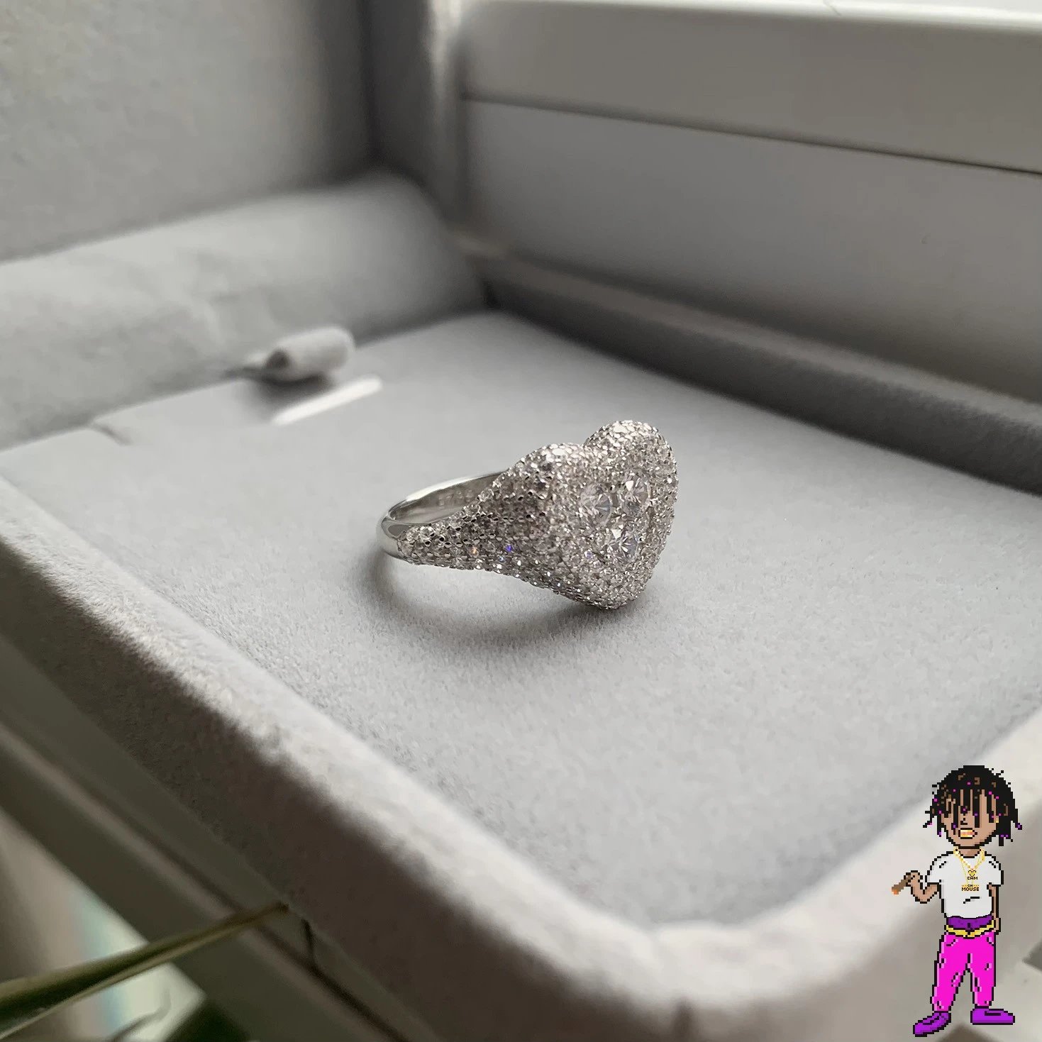 Design Heart-Shaped Pave Diamond Ring Silver - 6