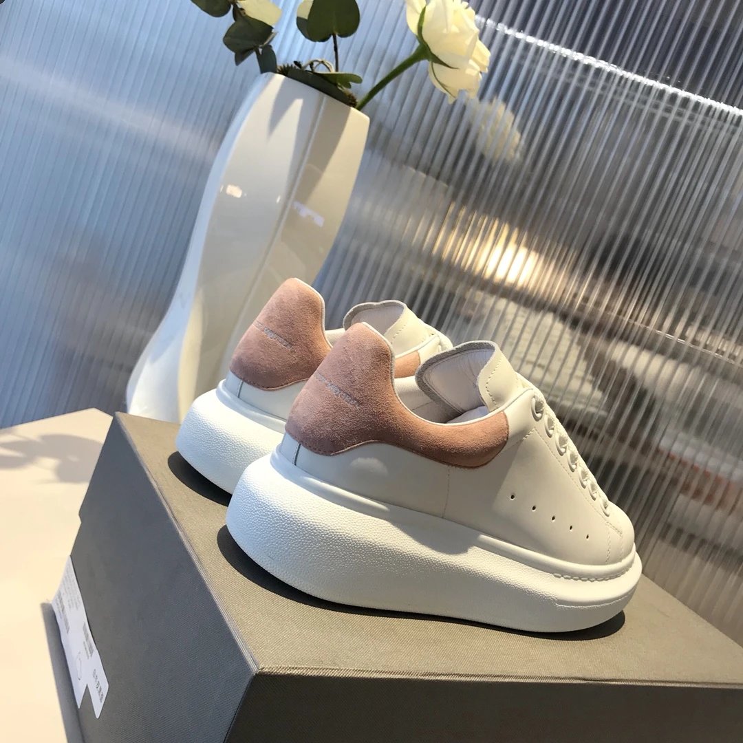 Alexander McQueen Oversized 9