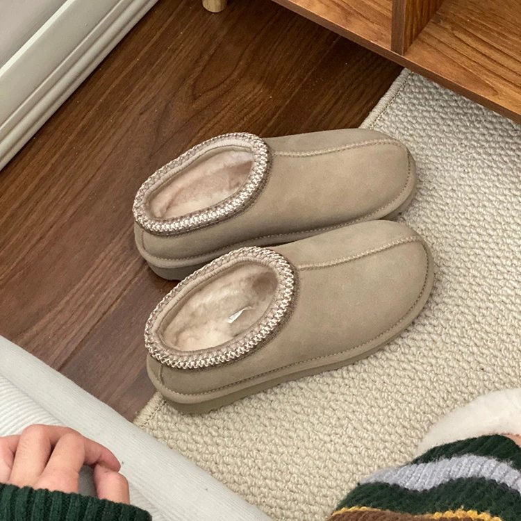 Uggs Tasman · 3