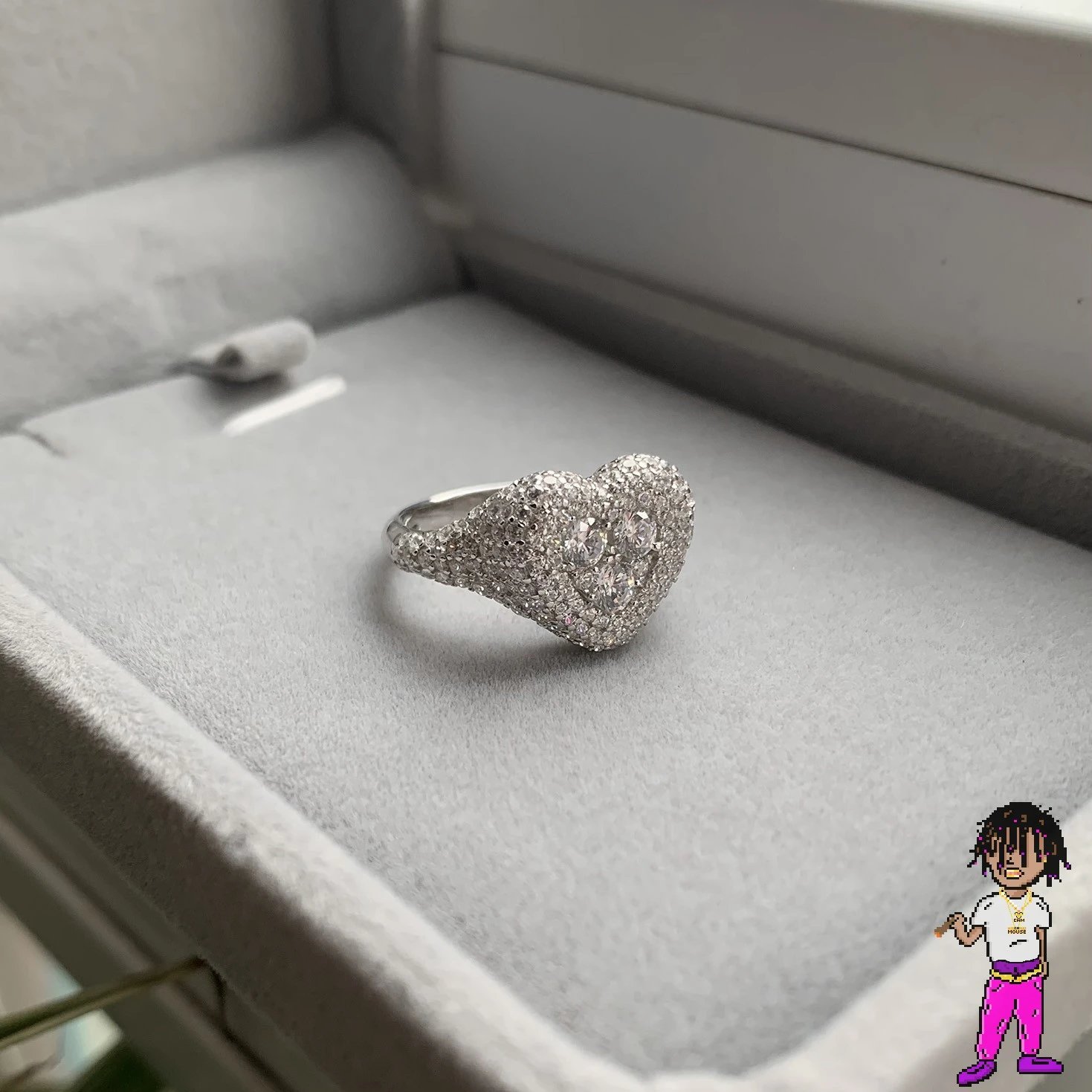 Design Heart-Shaped Pave Diamond Ring Silver - 7