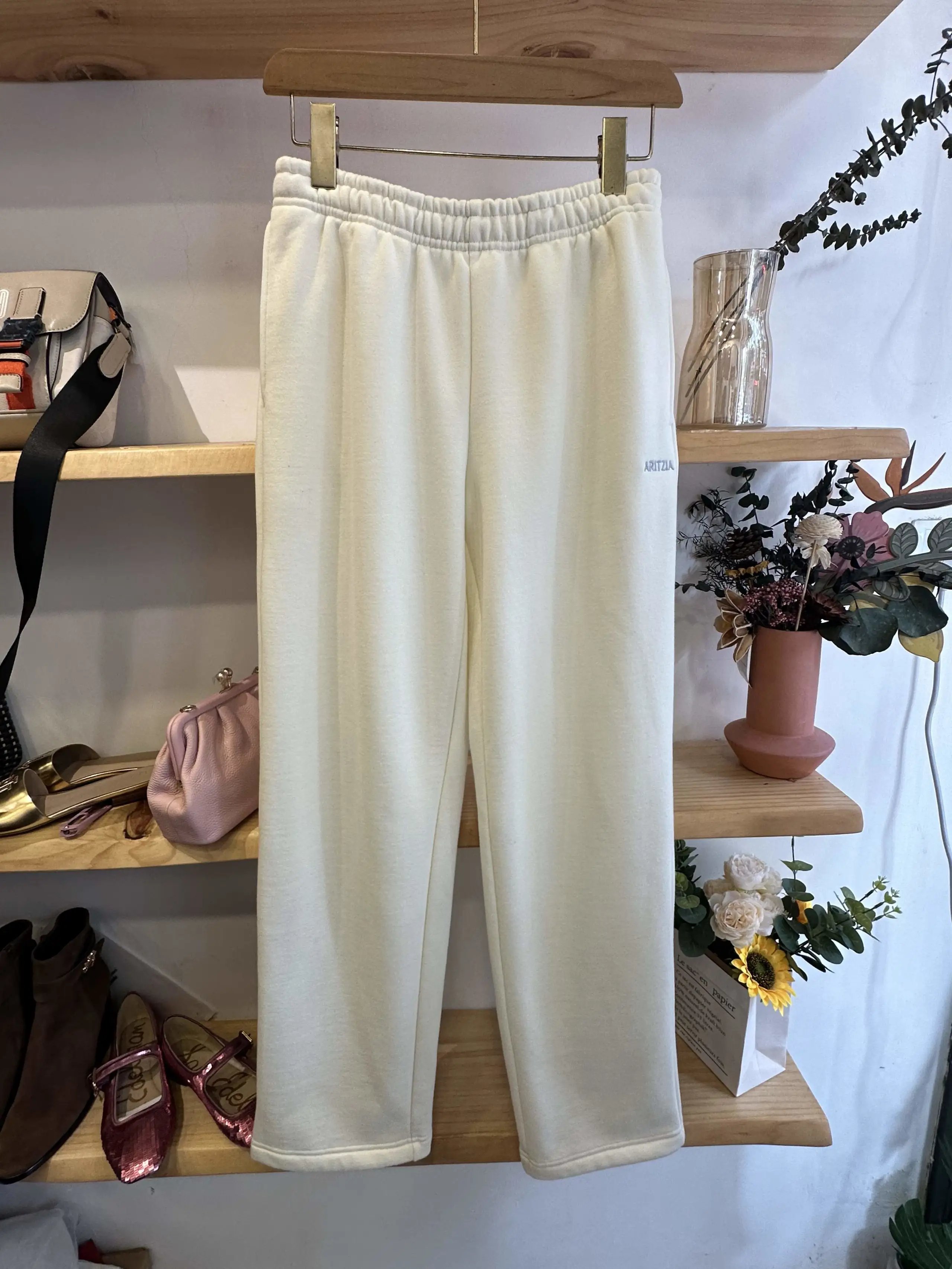 Aritzia Logo Embroidered Sweatpants
