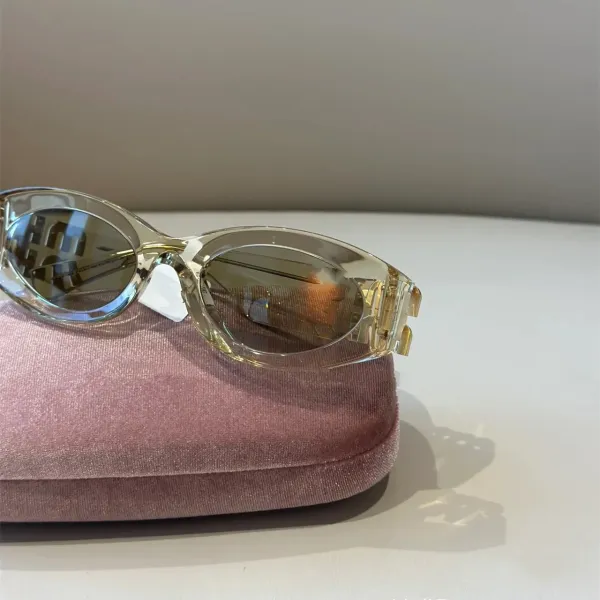 Design Transparent Amber Acetate Oversized Sunglasses - 7
