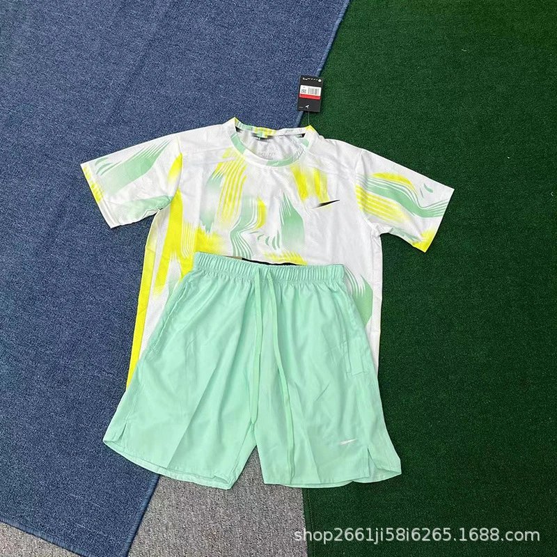 Unbranded Matching Sets Short-Sleeve Graphic Athletic Top and Shorts Set — 4