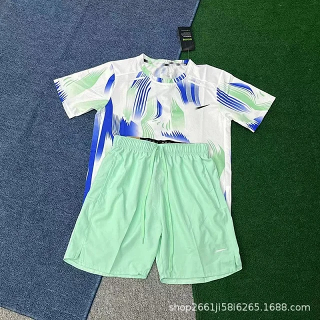 Nike Matching Sets Abstract-Print Short-Sleeve T-Shirt and Drawstring Shorts Set product detail image 4