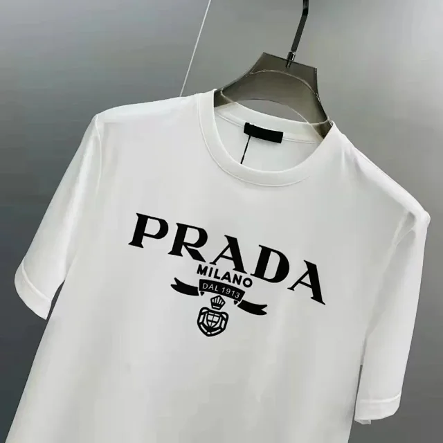 Prada T-Shirts Short-Sleeve Logo-Print product detail image 12