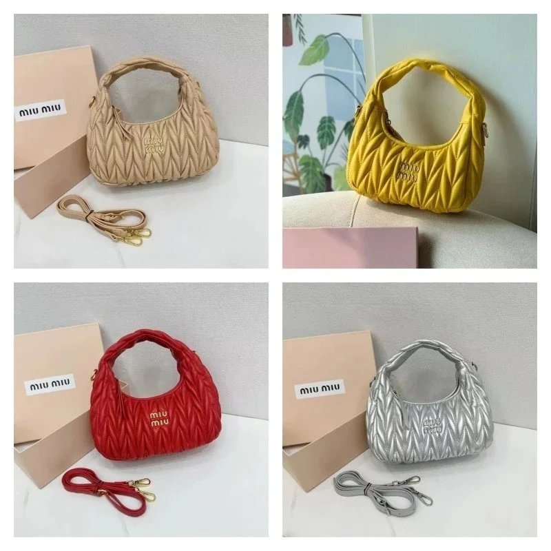 Miu Miu Matelassé Hobo Bag [31