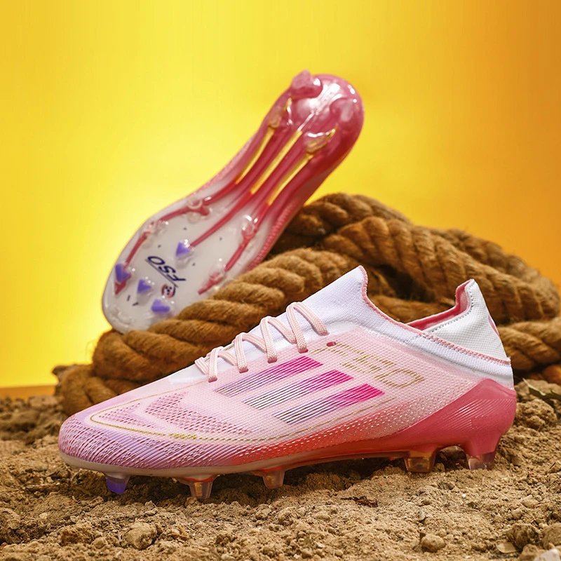 Hook-soccer shoes with long spikes F50