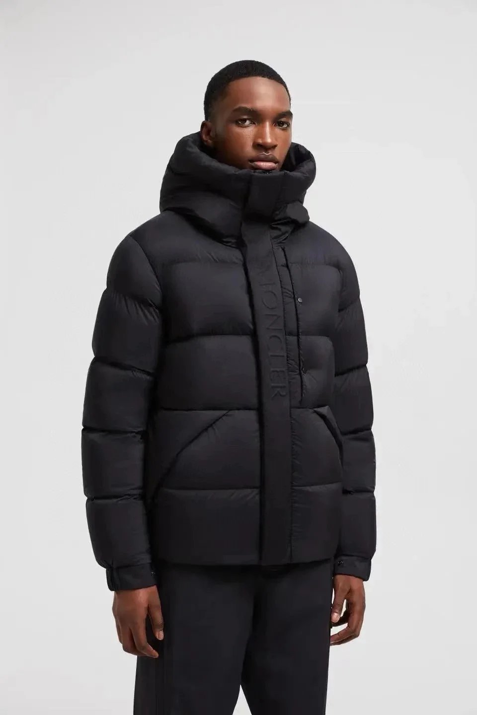 Black label jacket mouth
