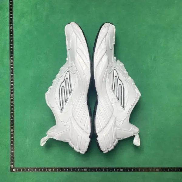 Design Chunky Sneakers White - 1