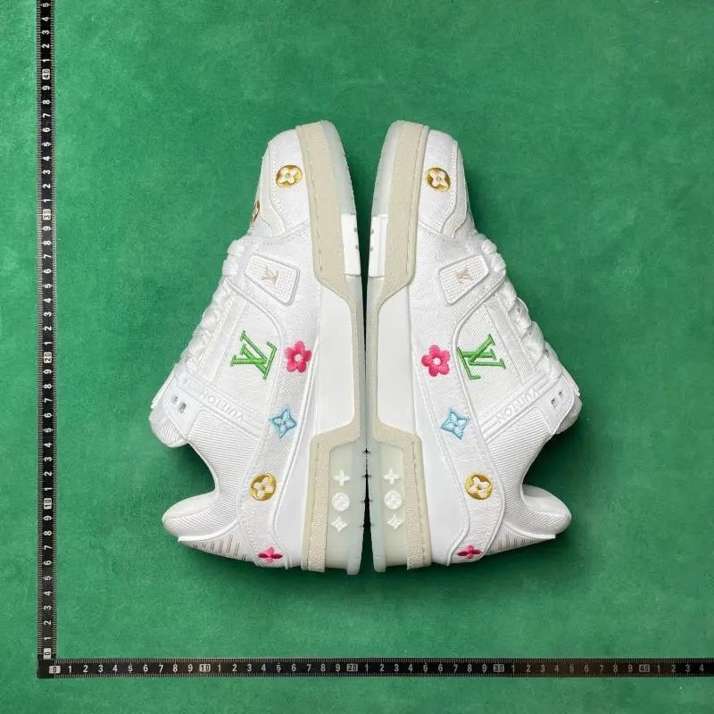 No. 10 White Colorful Print