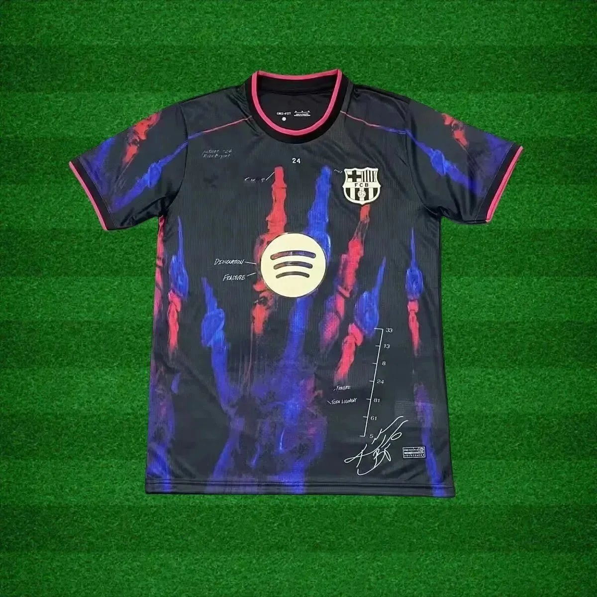 2526 Barcelona Special Edition Bone Hand