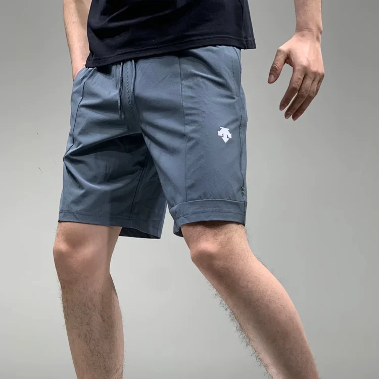 运动休闲皆可、修身但不紧身：迪桑特 dualis系列 男士梭织速干机能短裤