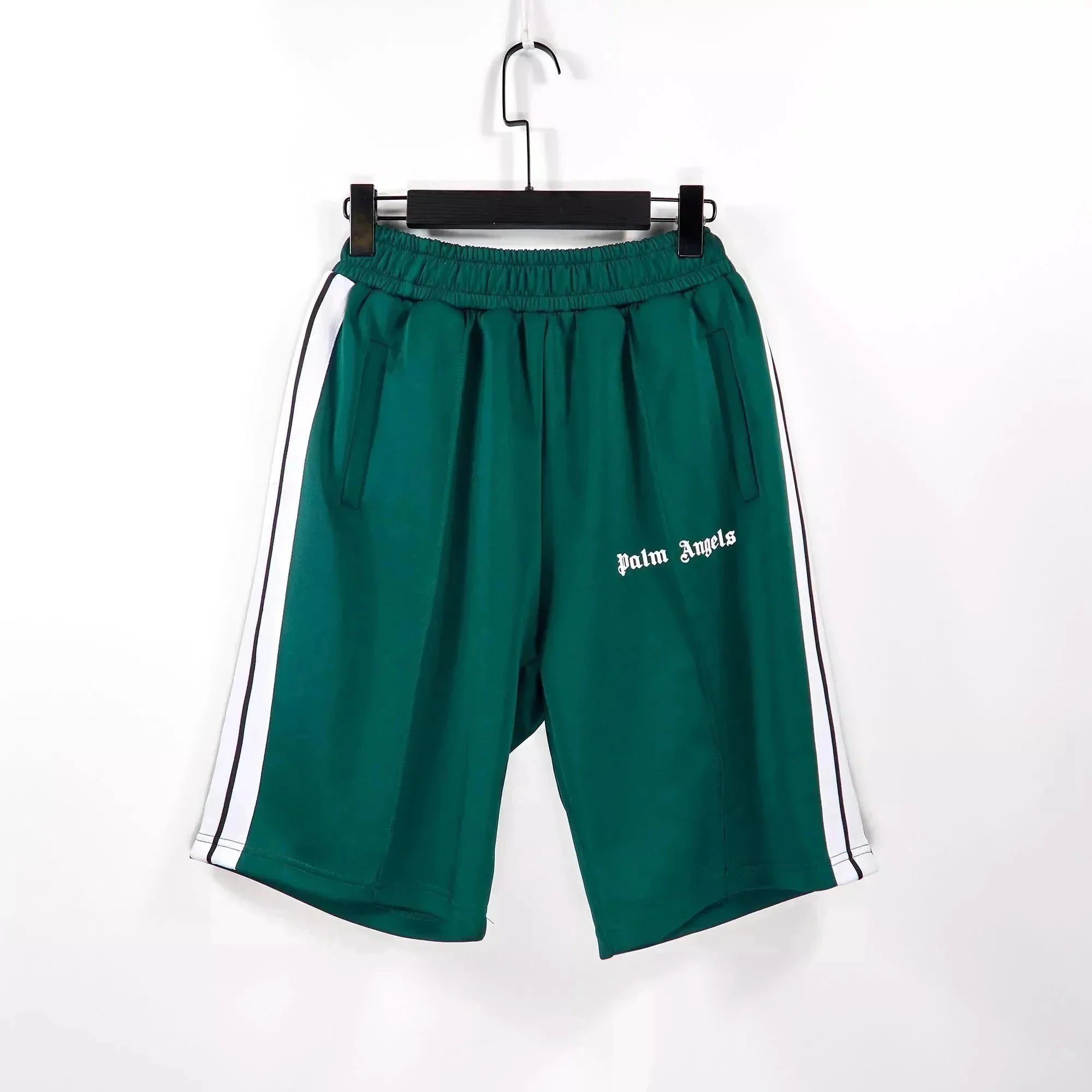 Green white black border 002